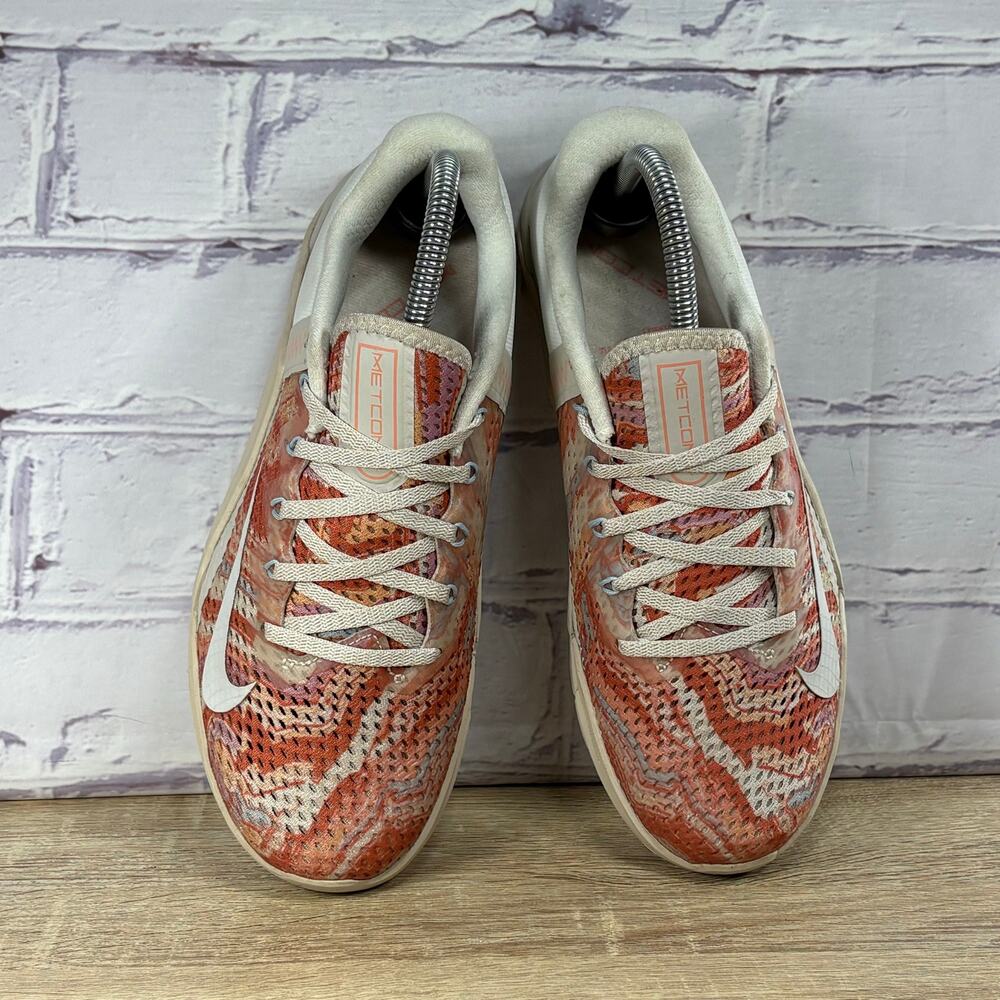 Nike Metcon 6 Desert Sand Crimson Training Running Shoes Women's Size 8 Sneakers - Picture 6 of 8